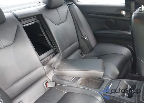 2011 BMW M3 из США, поврежденный, VIN WBSKG9C5XBE368801